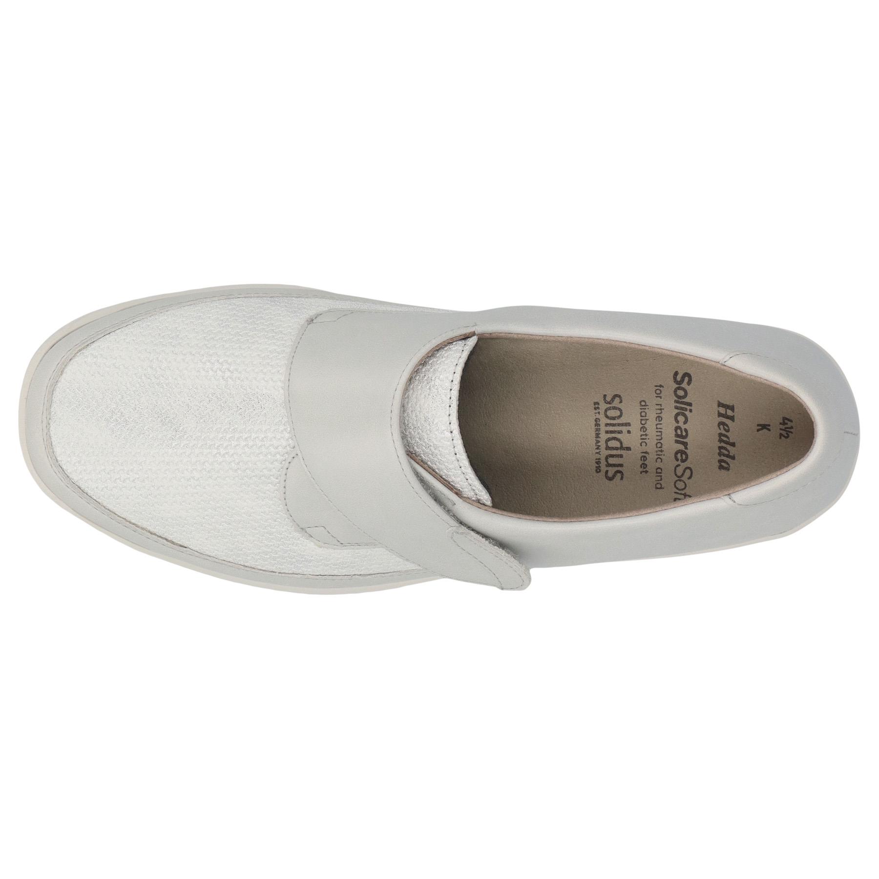 weiße slipper draufsicht
