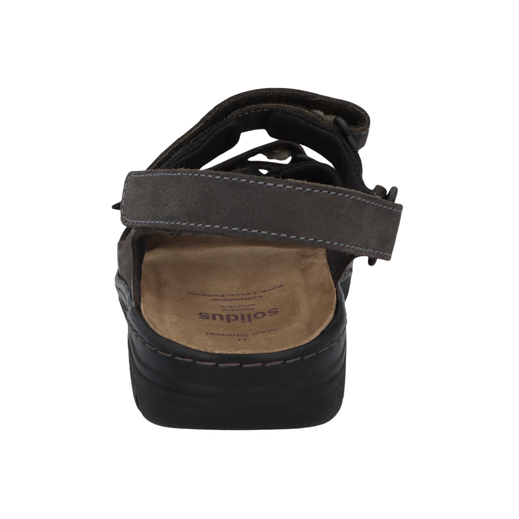 schwarze sandale hinteransicht