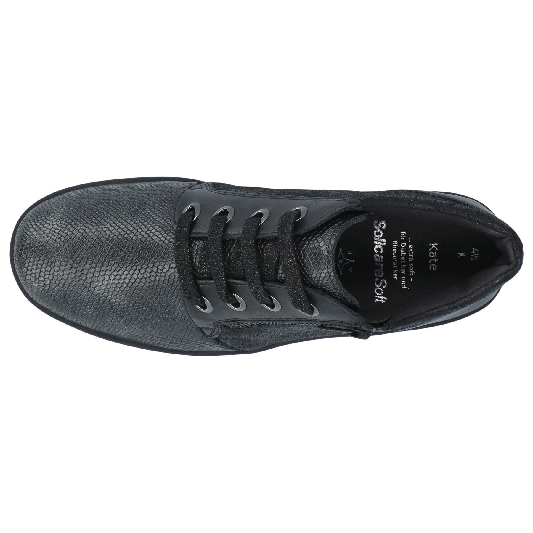 mehrfarbige stiefel draufsicht