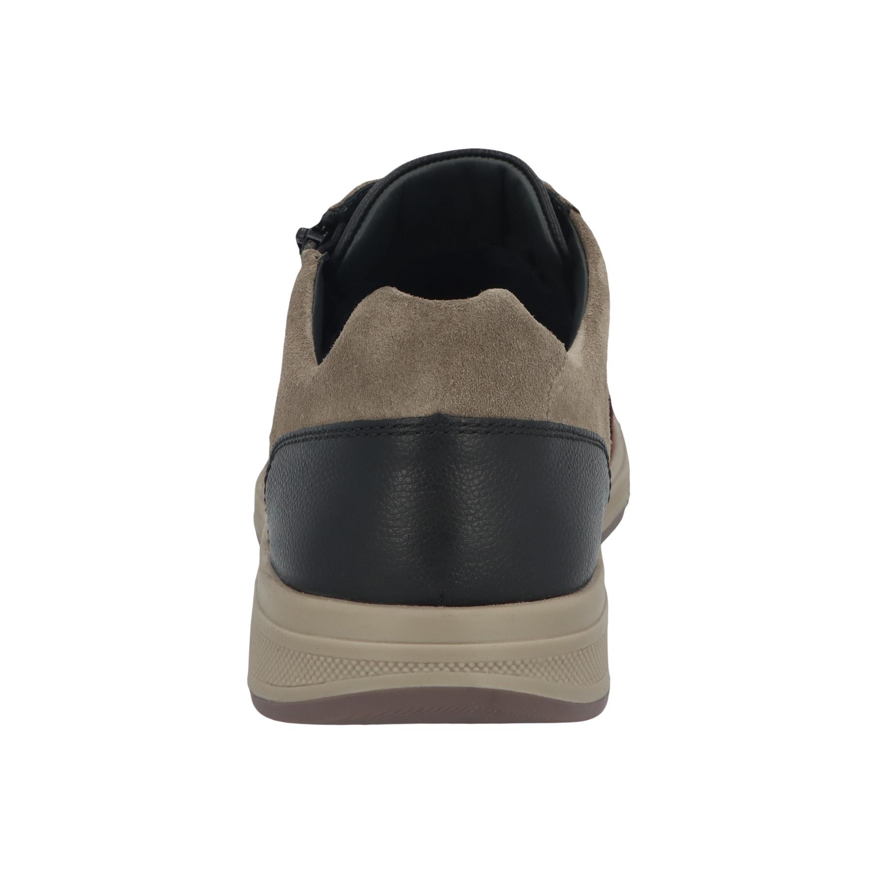 braune halbschuh hinteransicht