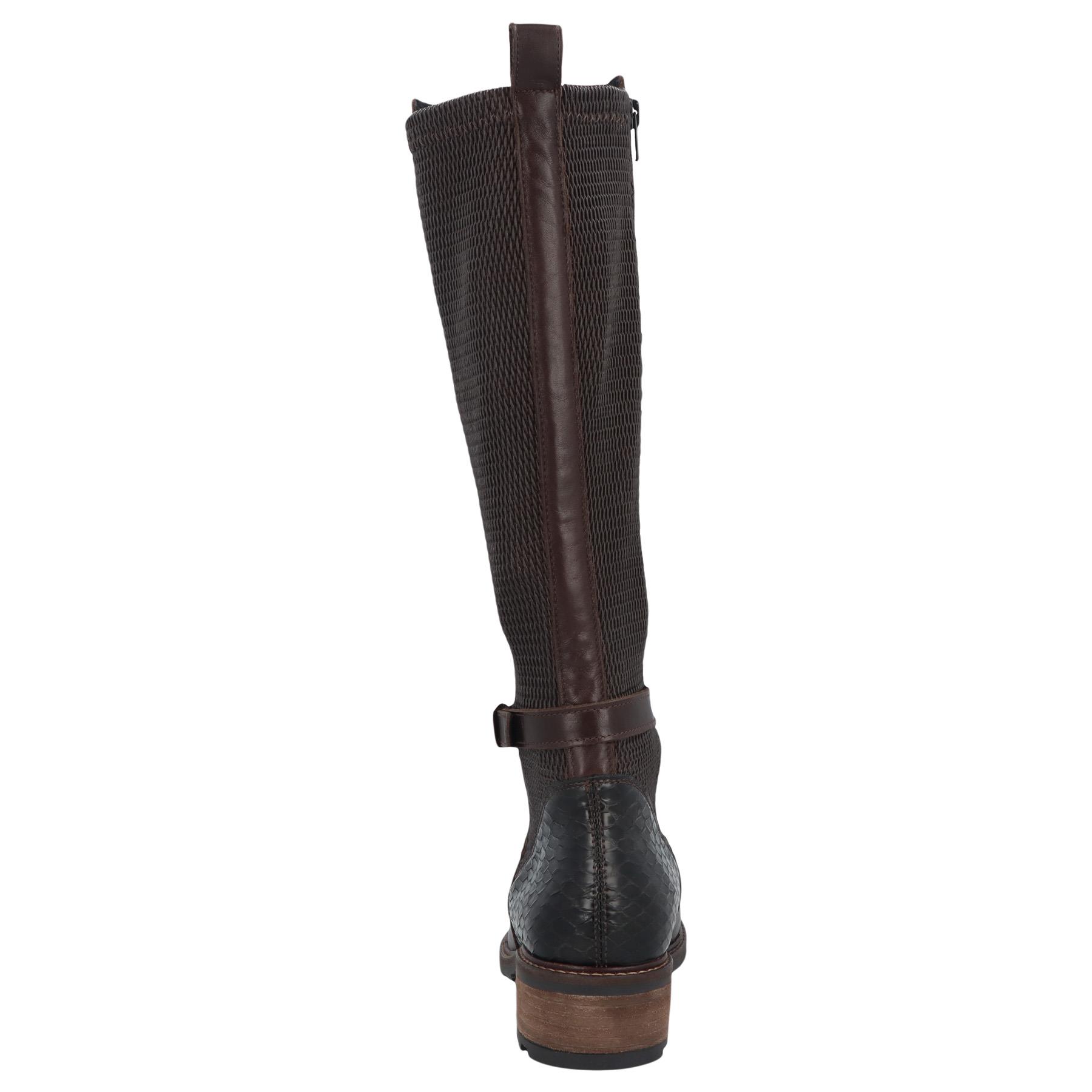 braune stiefel hinteransicht