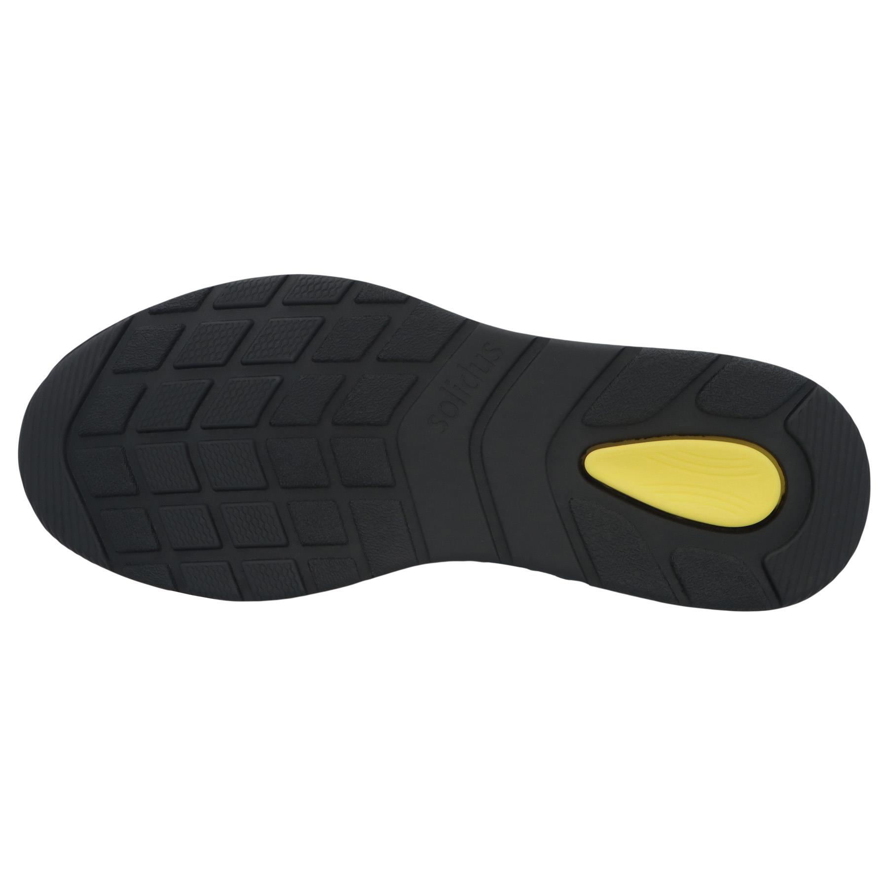 schwarze halbschuh sohlenansicht