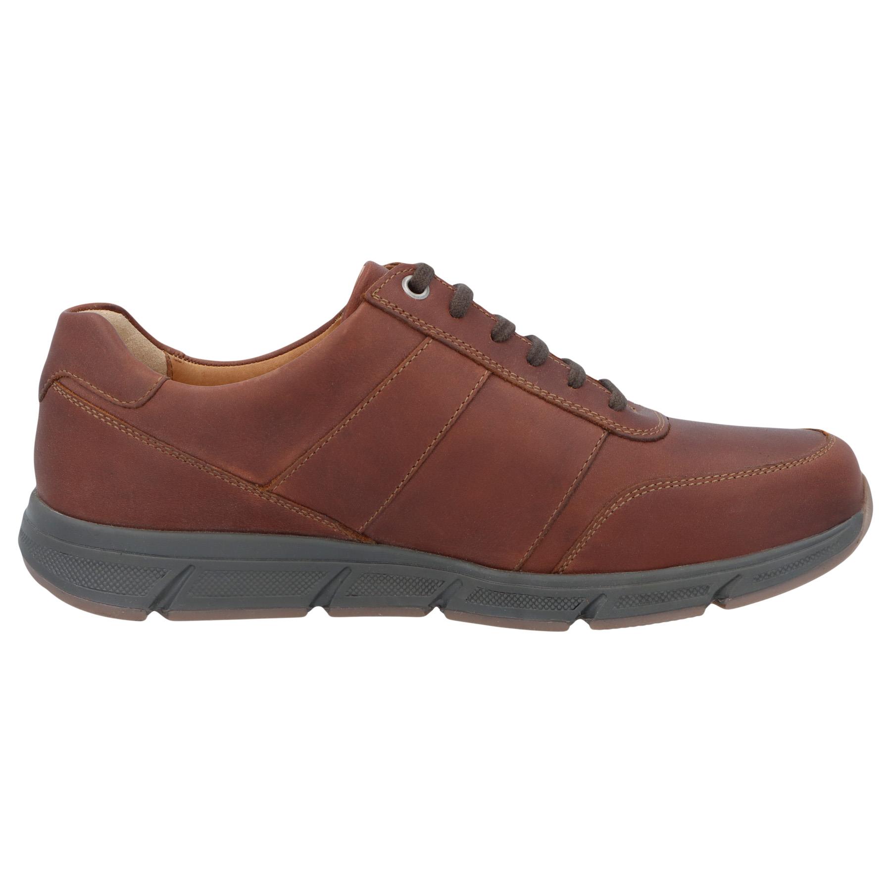 braune halbschuh seitenansicht rechts