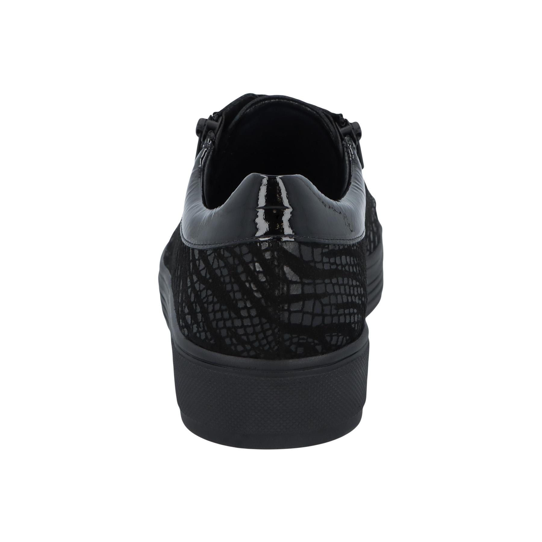 schwarze halbschuh hinteransicht