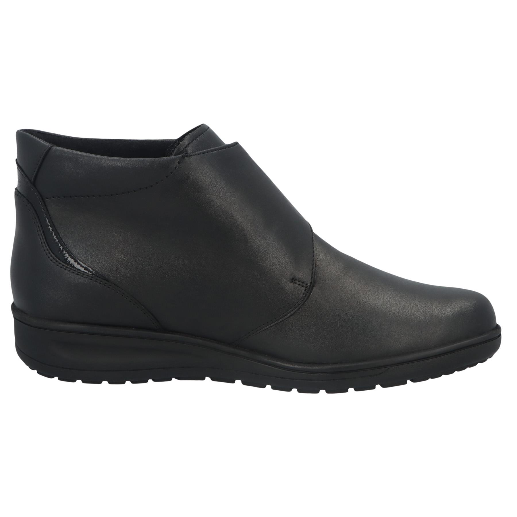 schwarze stiefel seitenansicht rechts