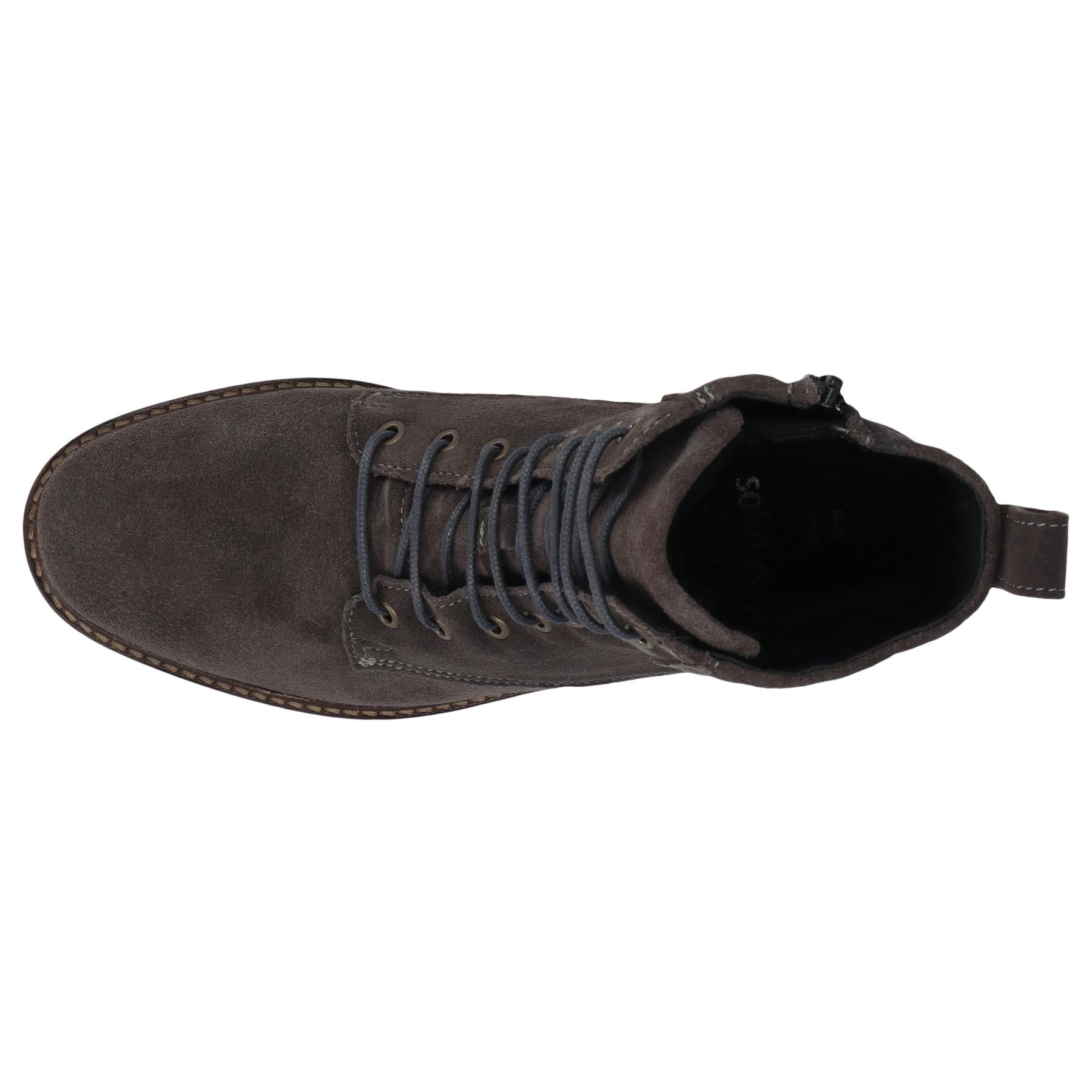 graue stiefel draufsicht