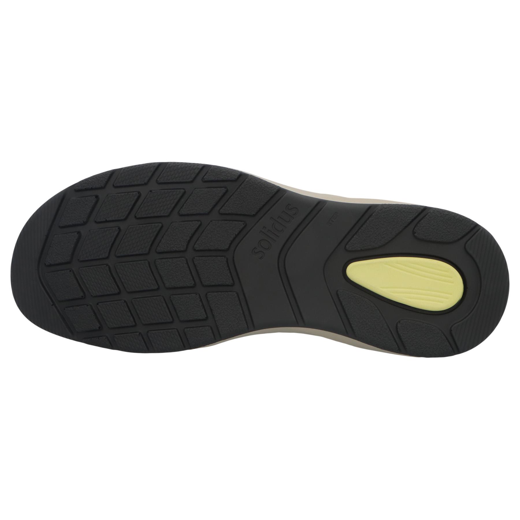 schwarze halbschuh sohlenansicht