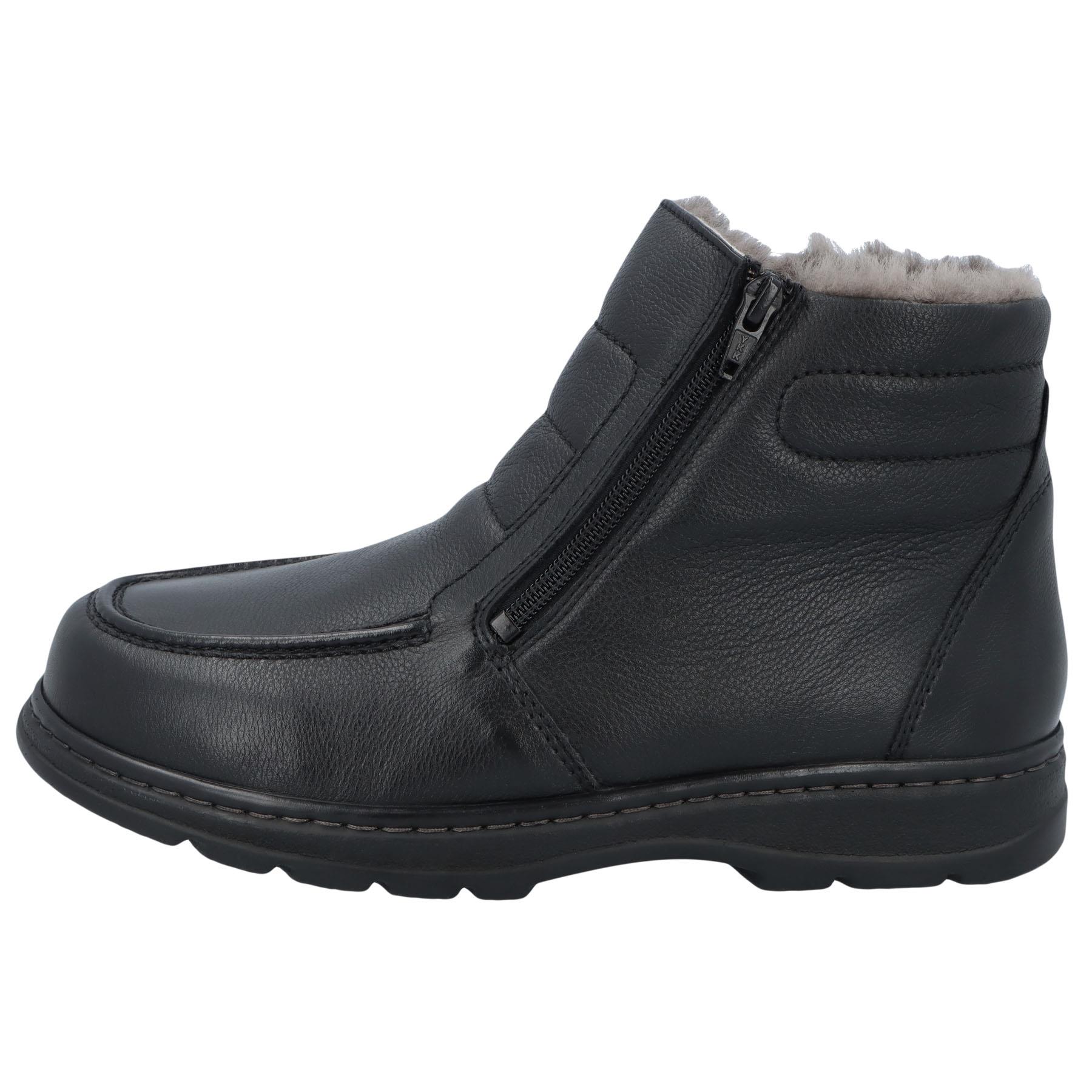 schwarze stiefel seitenansicht links