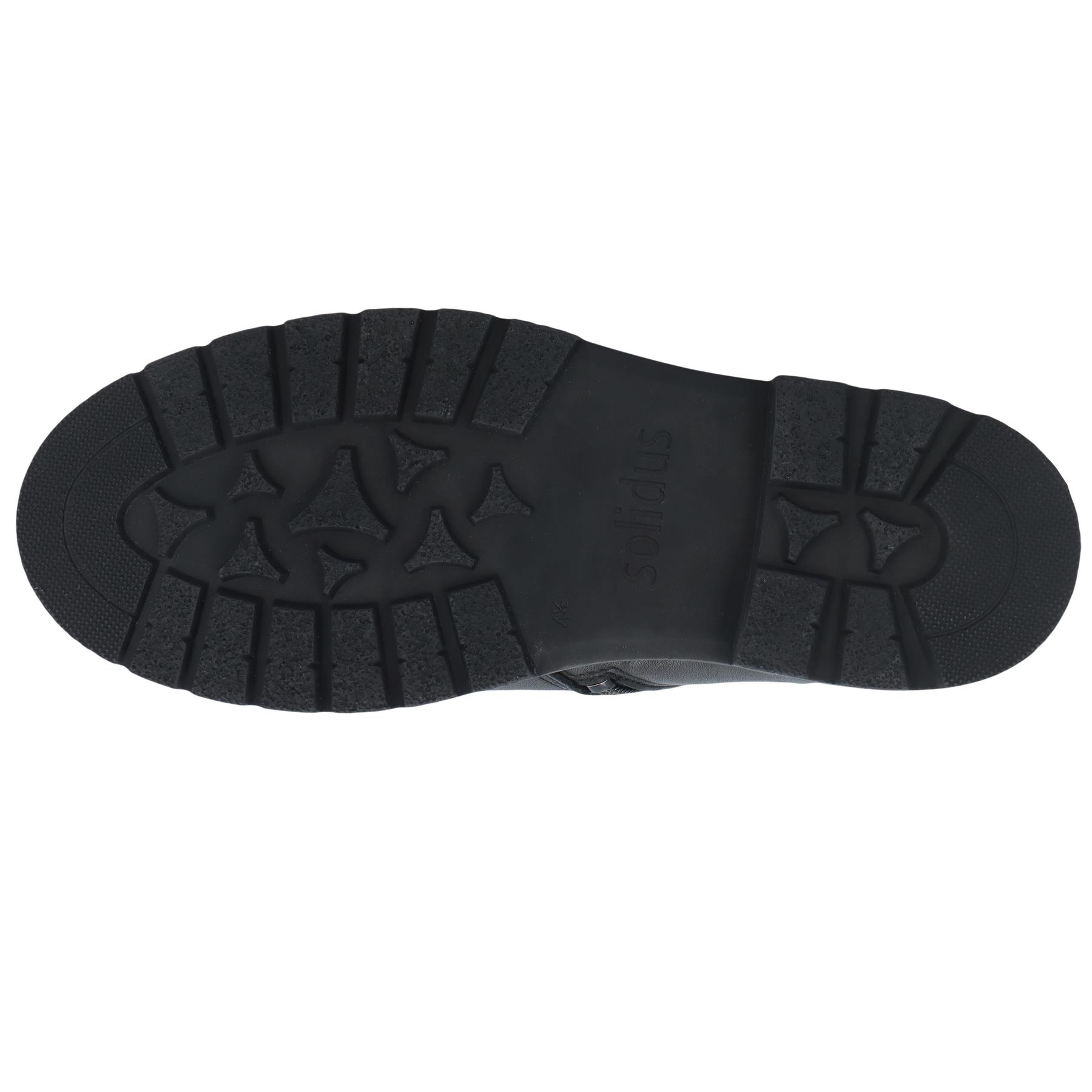 schwarze stiefel sohlenansicht