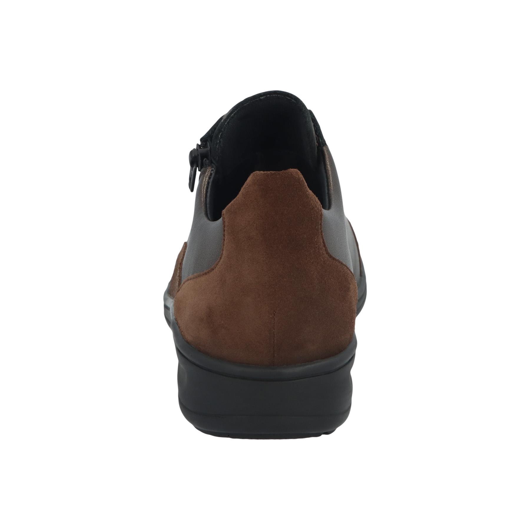 braune halbschuh hinteransicht