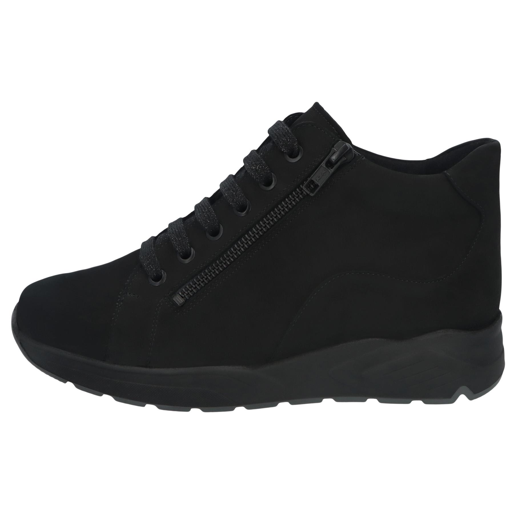 schwarze stiefel seitenansicht links