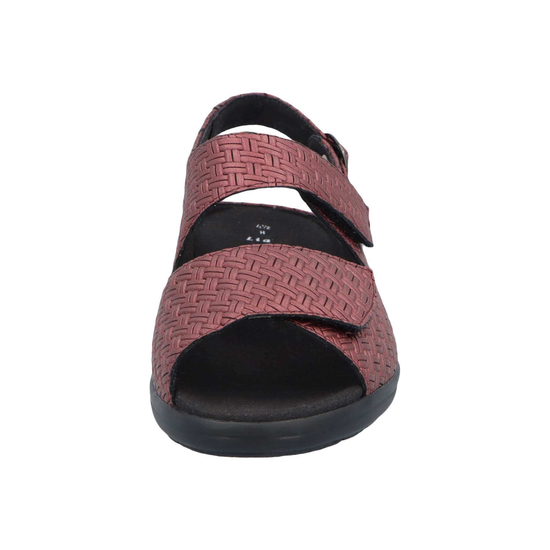 rote sandale hinteransicht