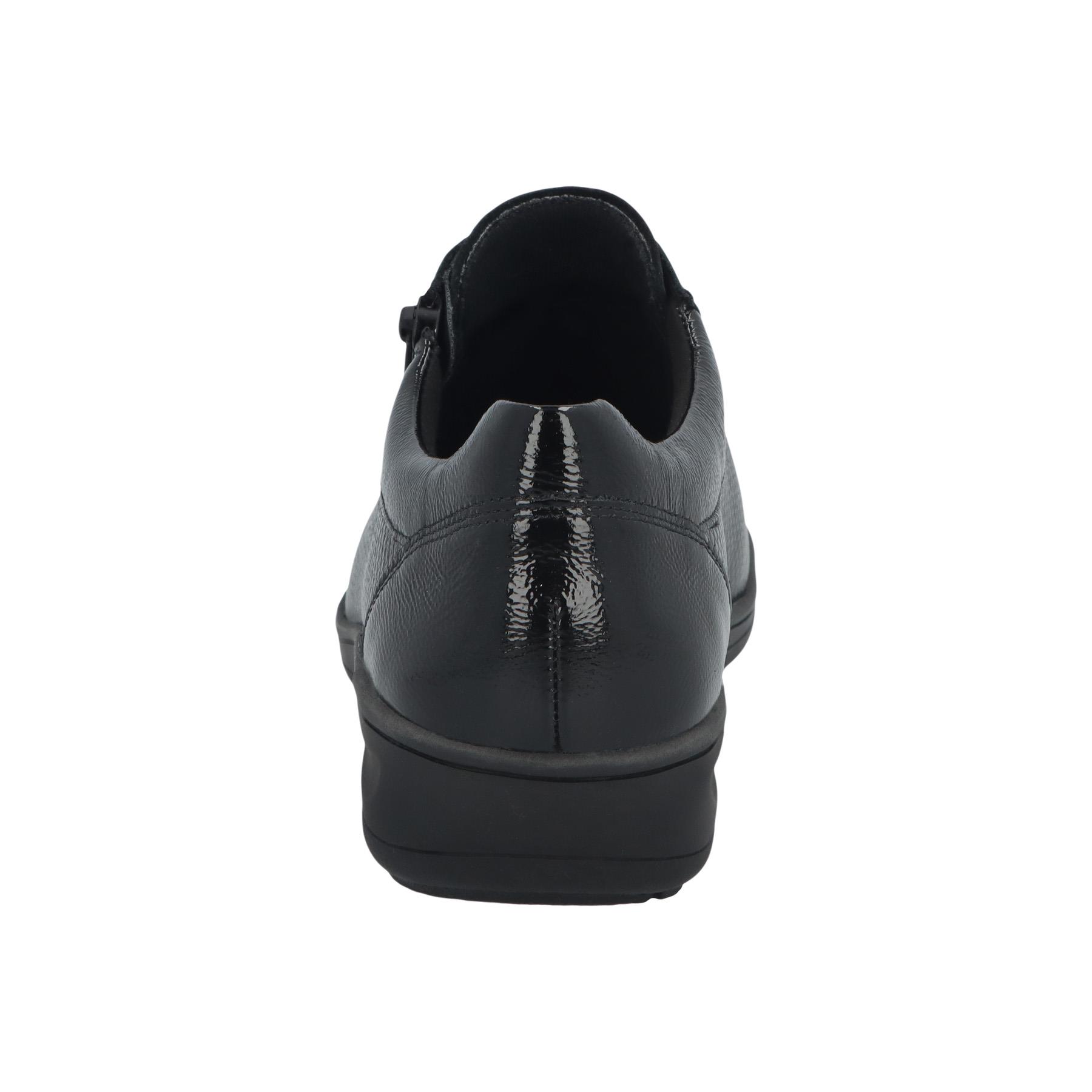 schwarze halbschuh hinteransicht
