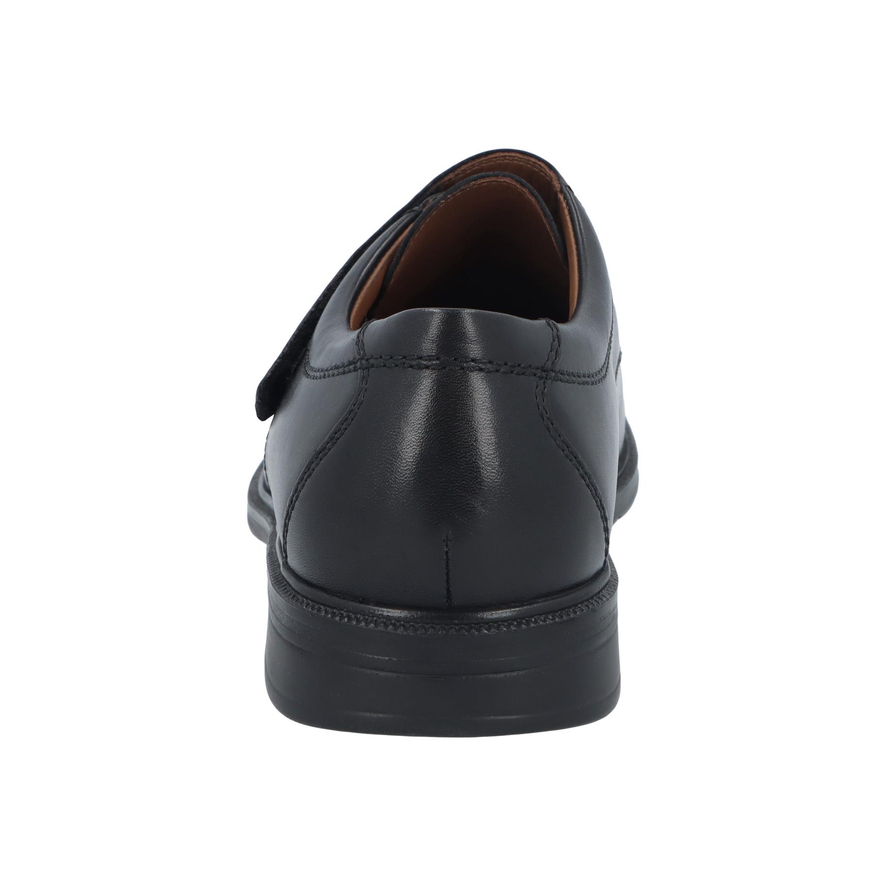 schwarze halbschuh hinteransicht