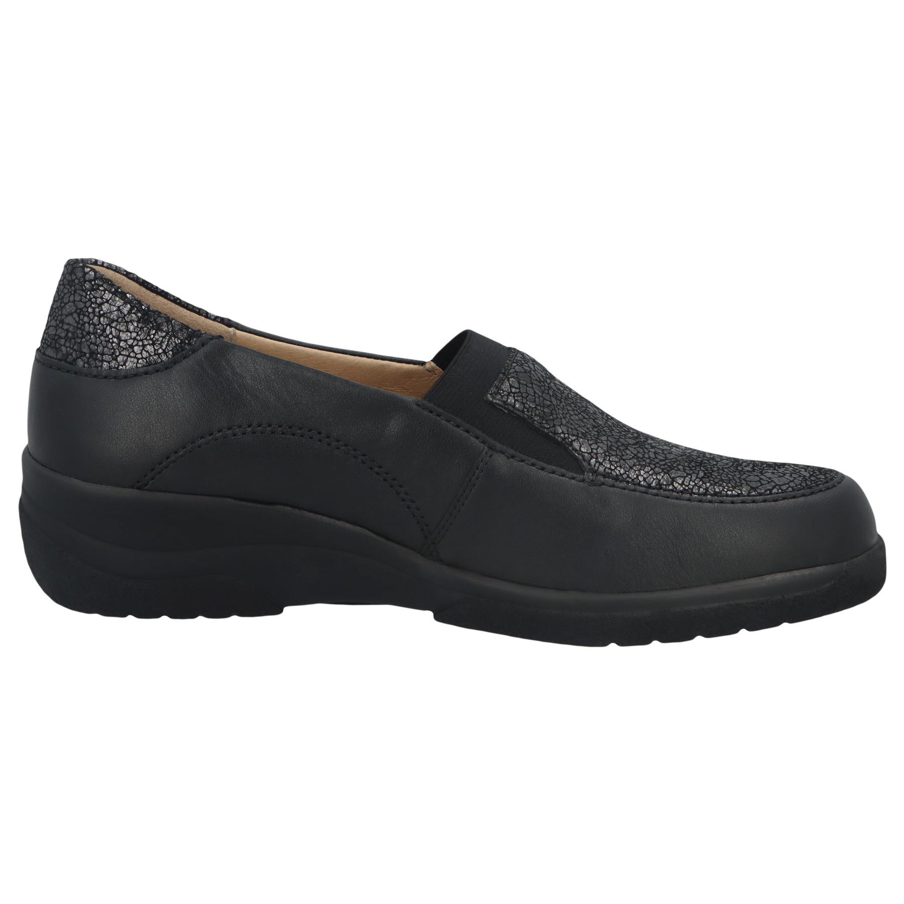 schwarze slipper seitenansicht rechts