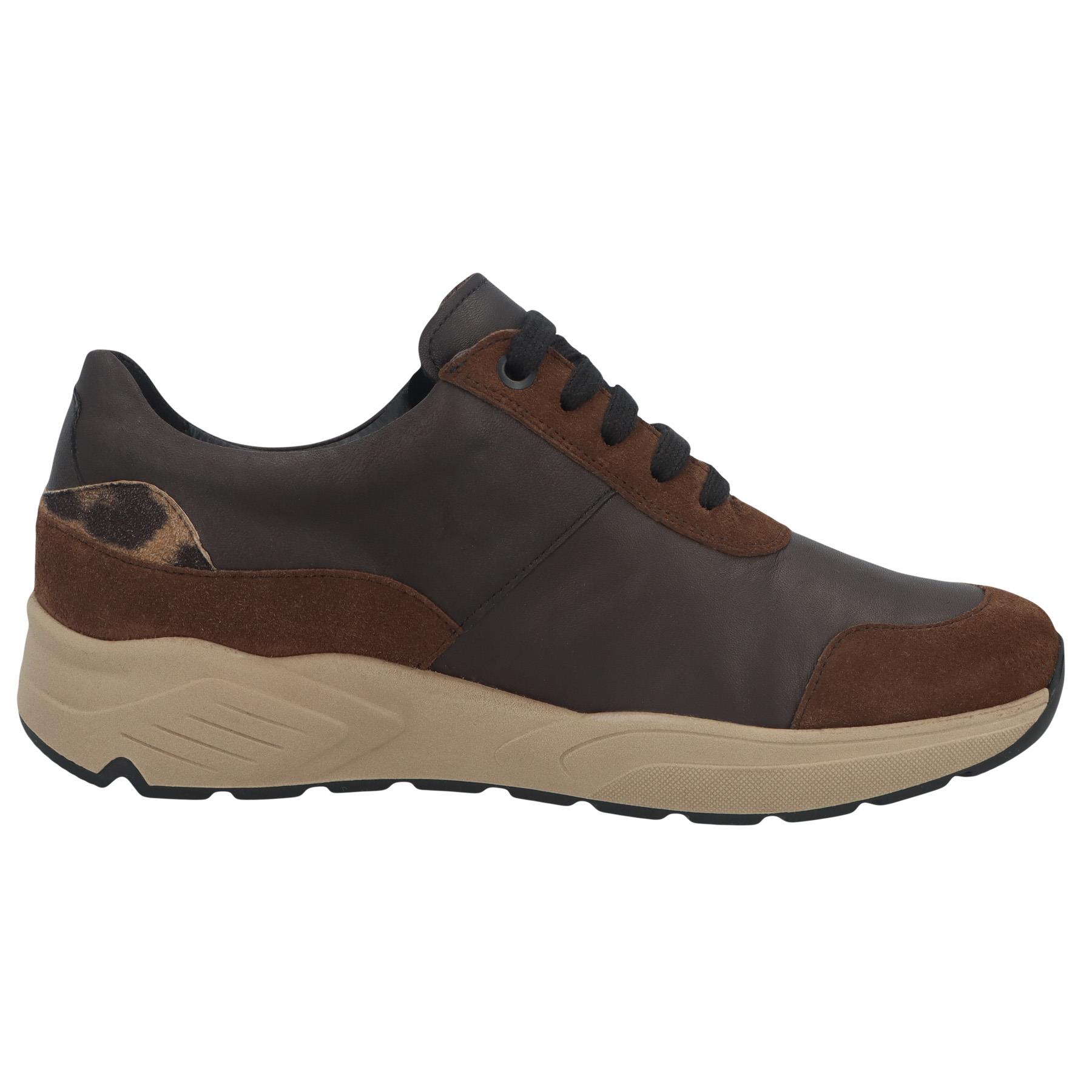 braune halbschuh seitenansicht rechts