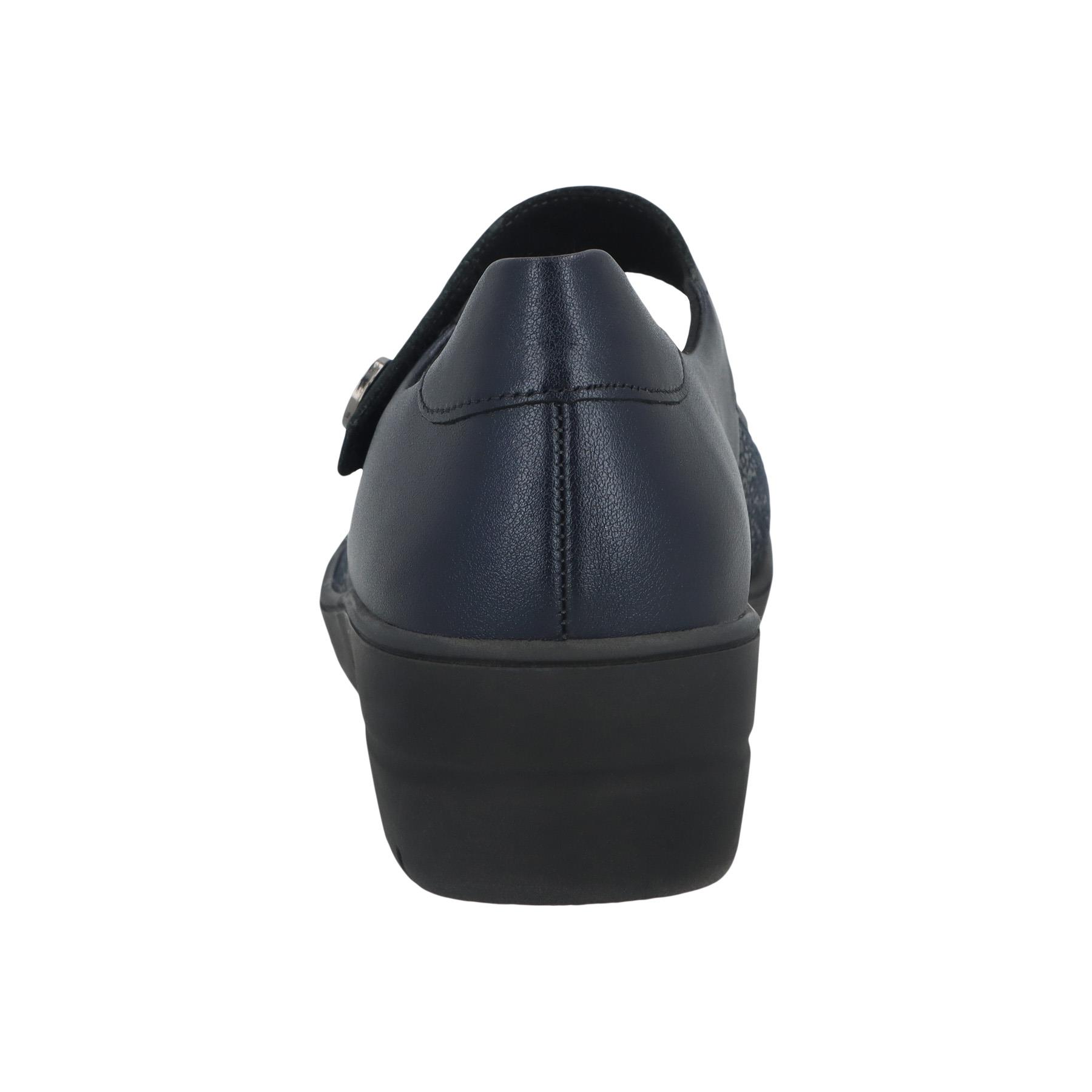 blaue pumps hinteransicht