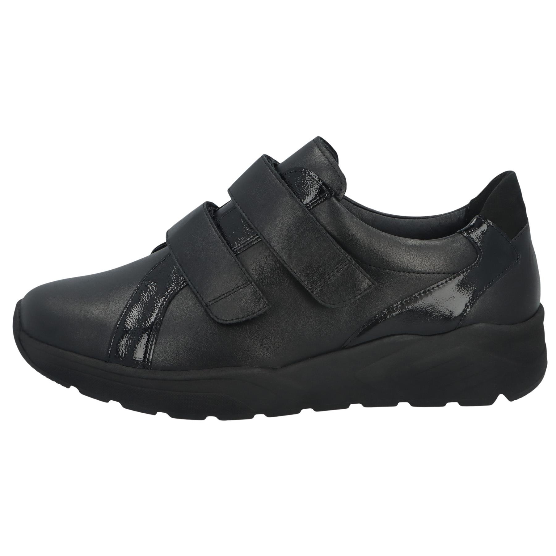 schwarze slipper seitenansicht links