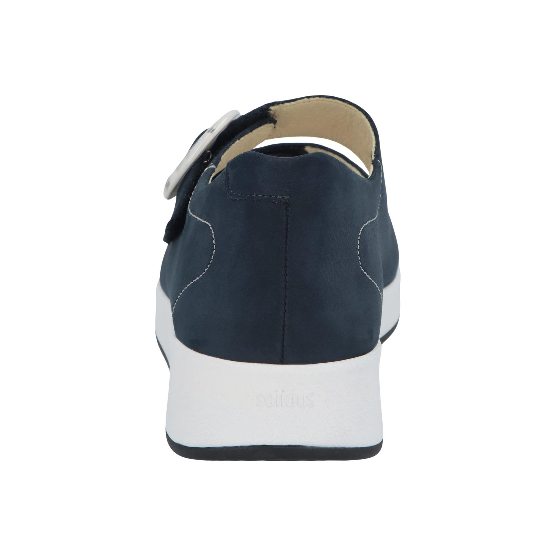 blaue sandale hinteransicht