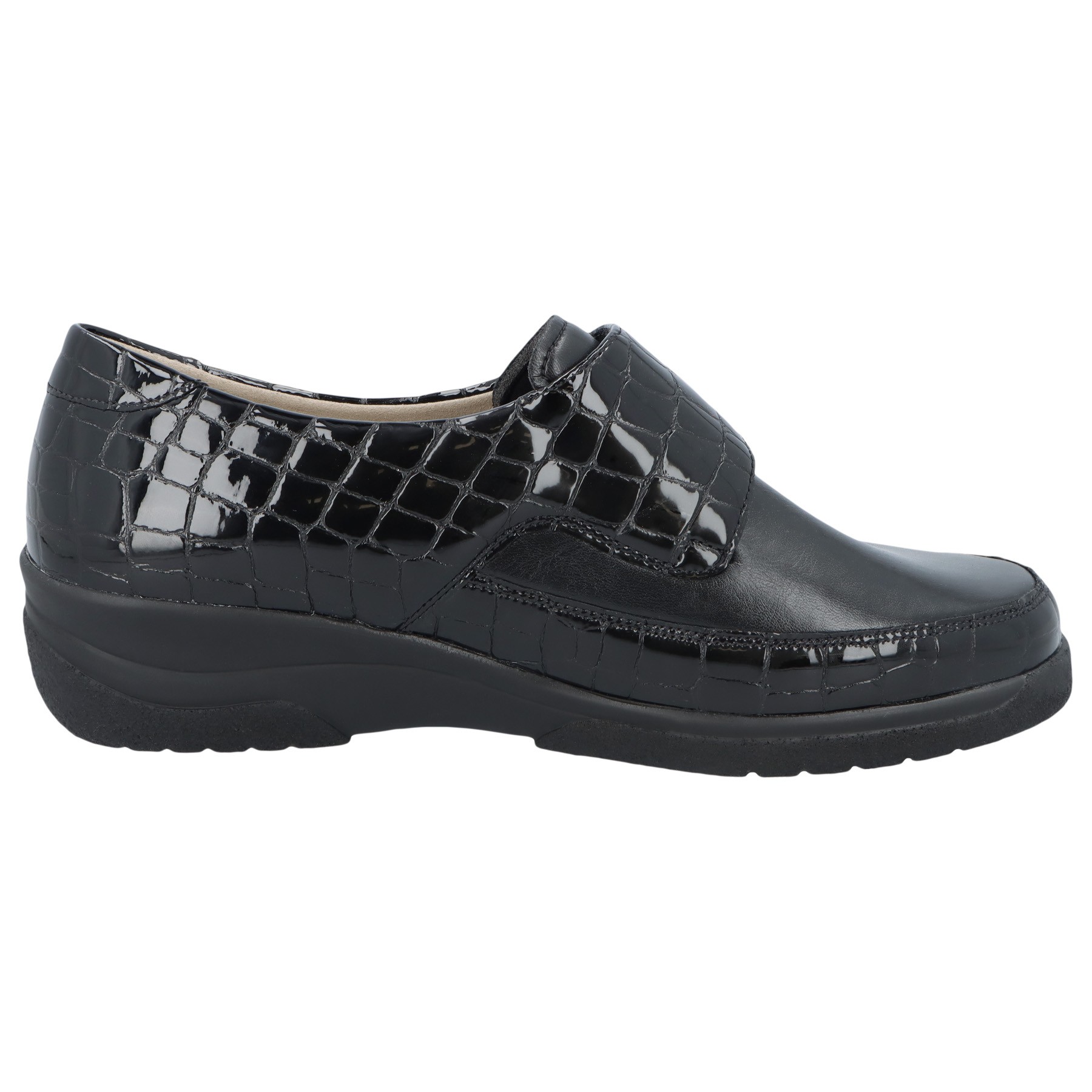 schwarze slipper seitenansicht rechts