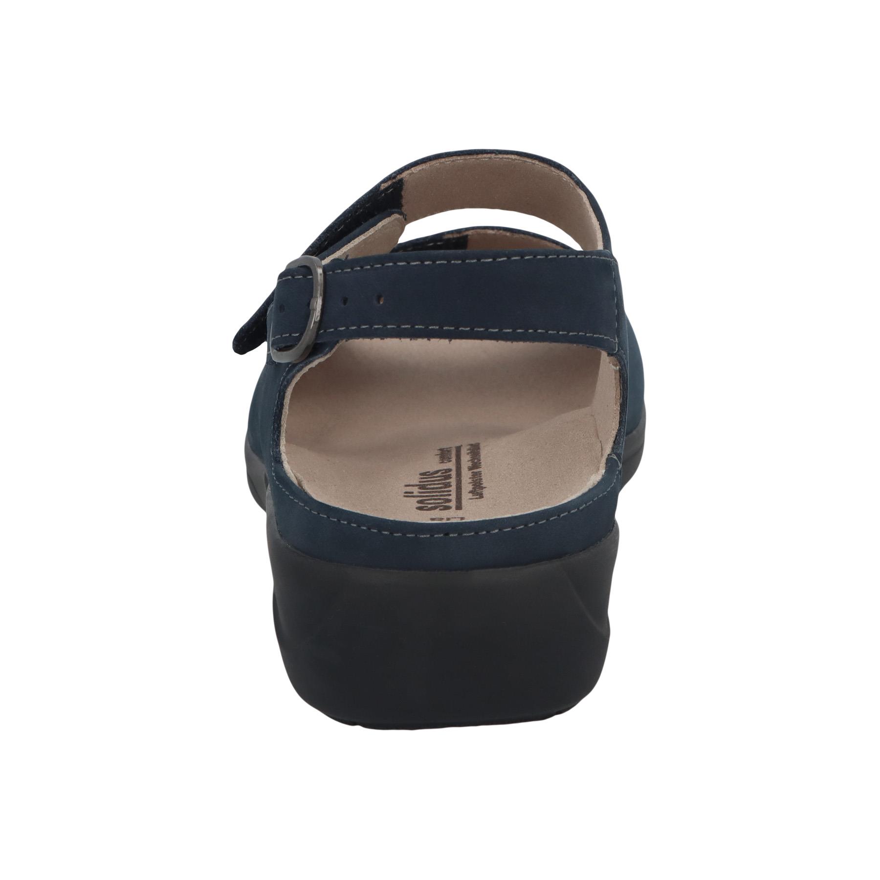 blaue sandale hinteransicht