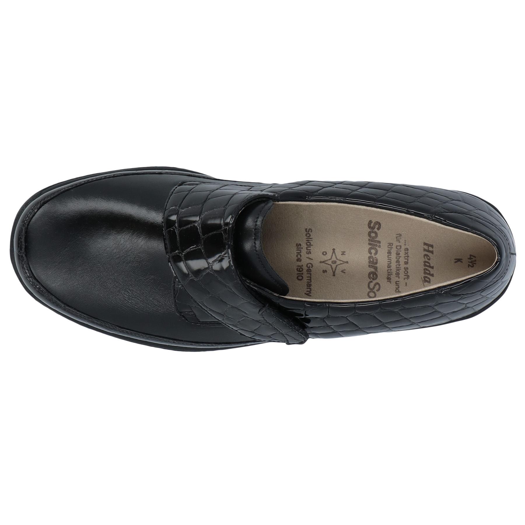 schwarze slipper draufsicht