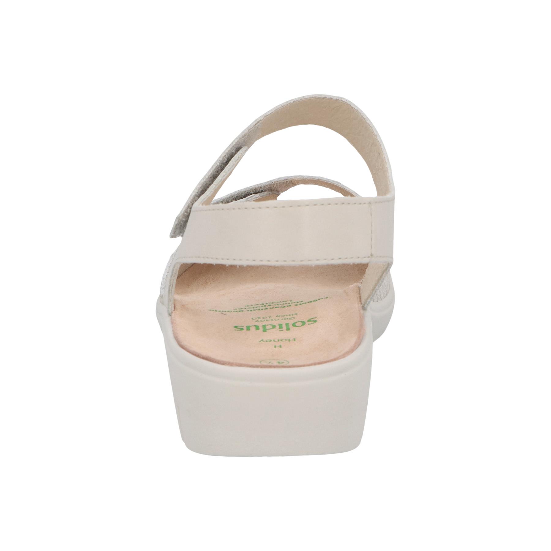 weiße sandale hinteransicht