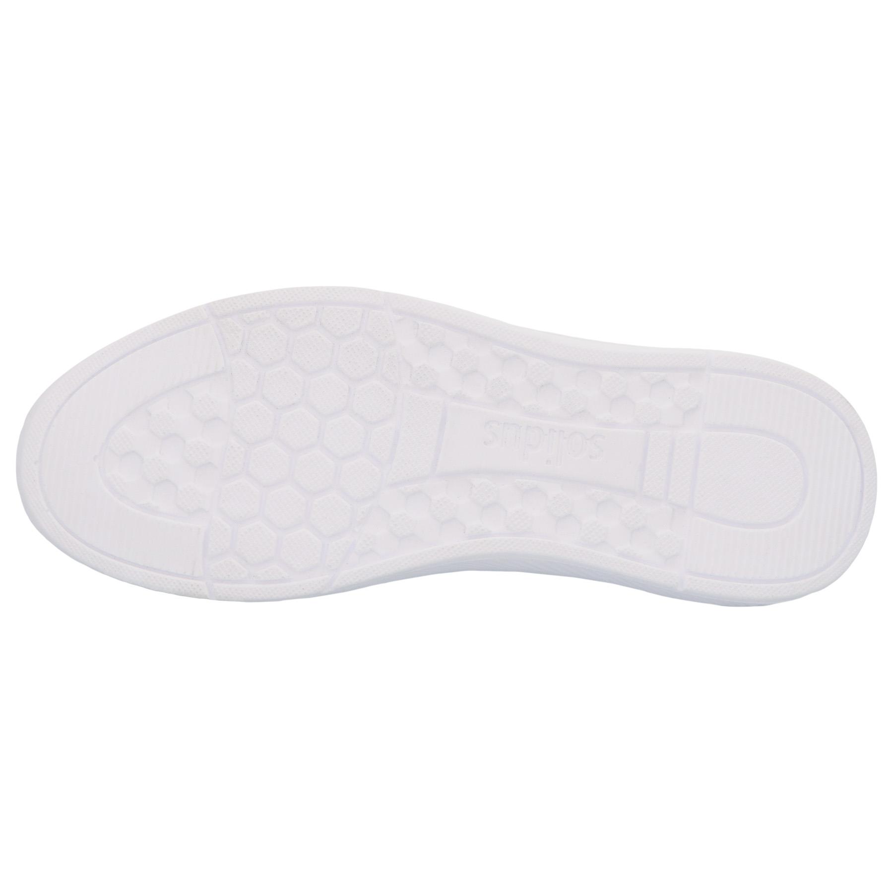 weiße slipper sohlenansicht