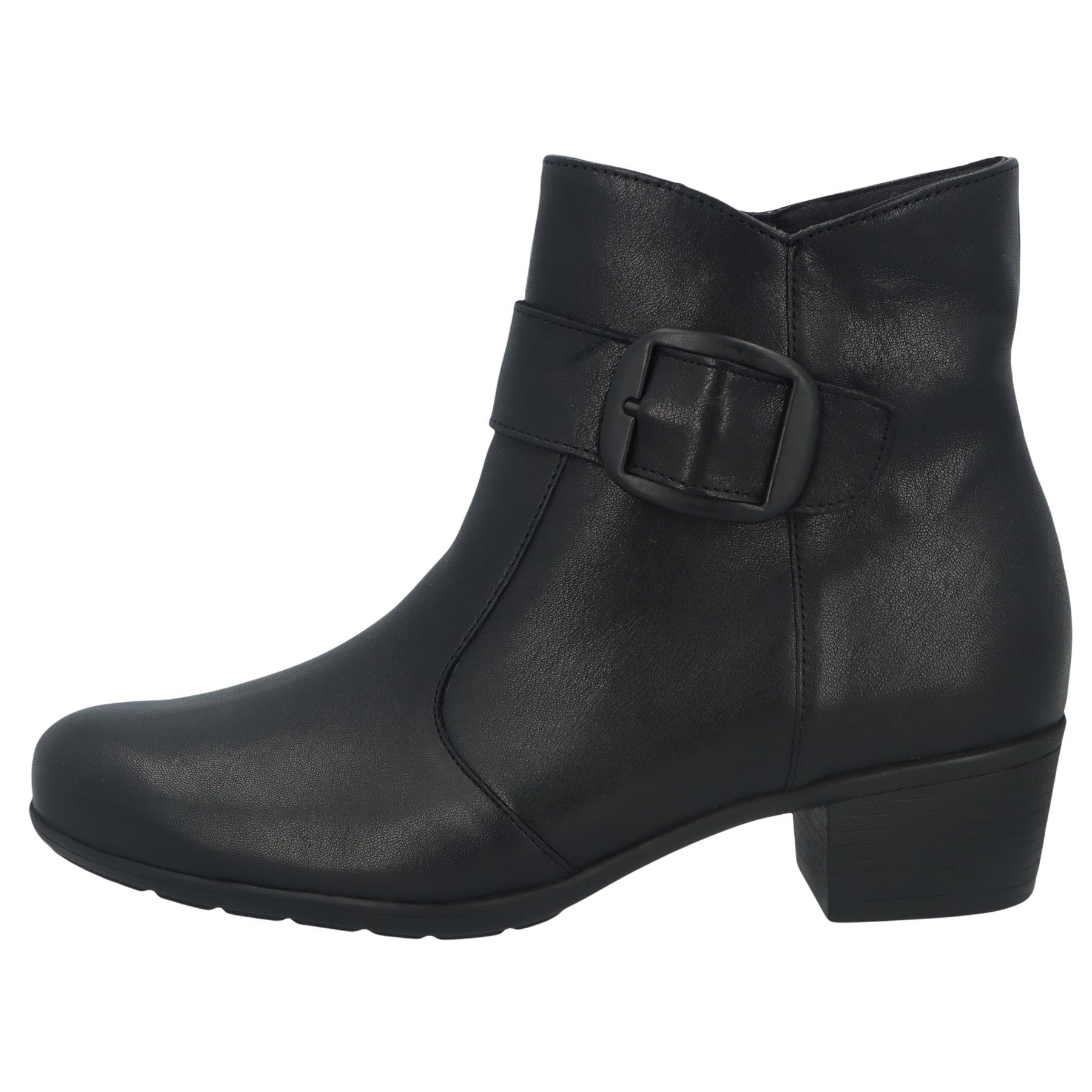 schwarze stiefel seitenansicht links